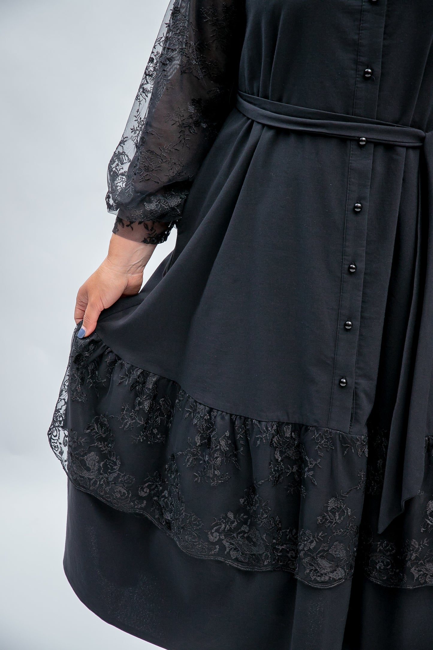 Eleganta melna kleita