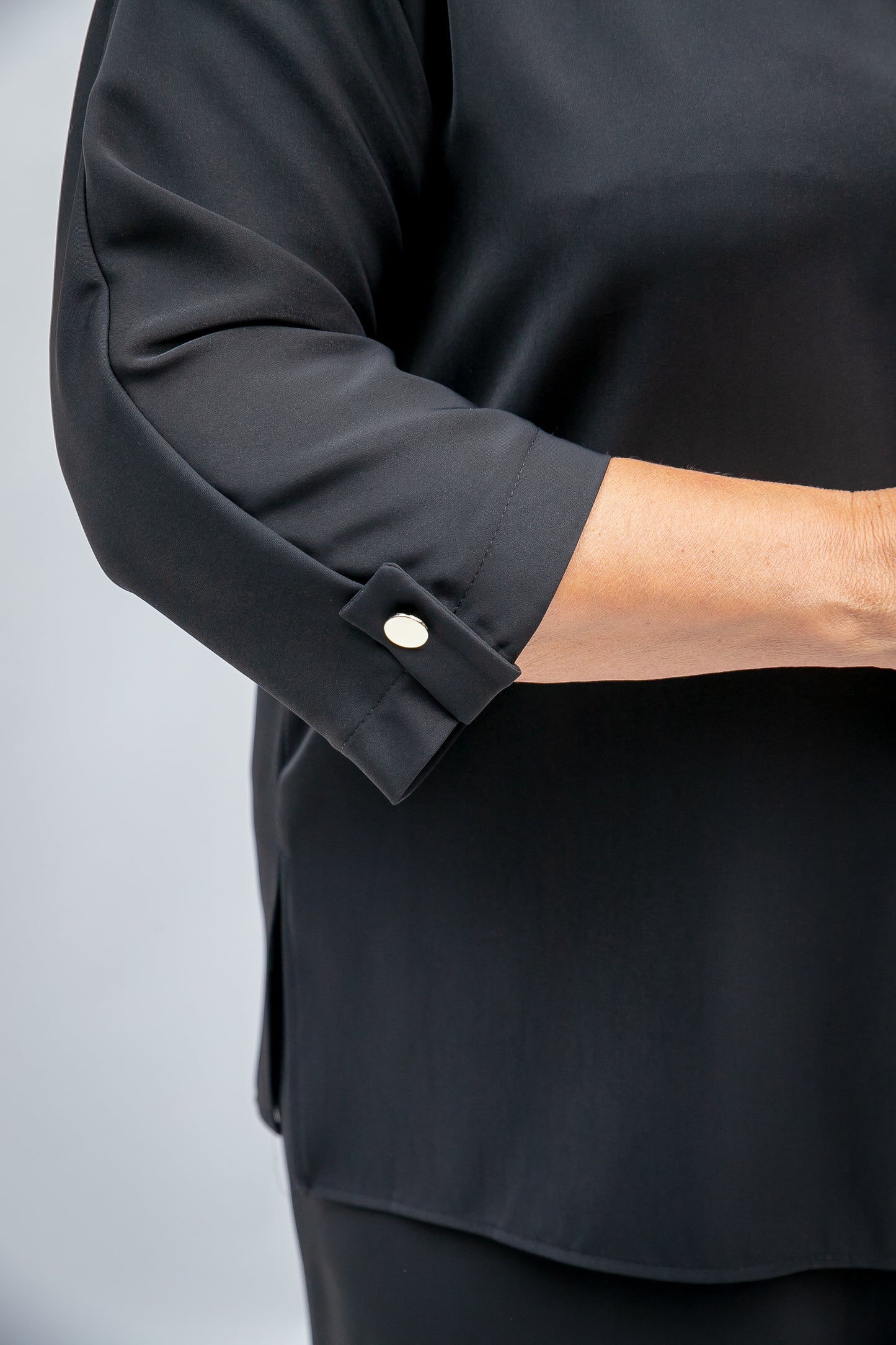 Satīna kostīms - svārki un blūze