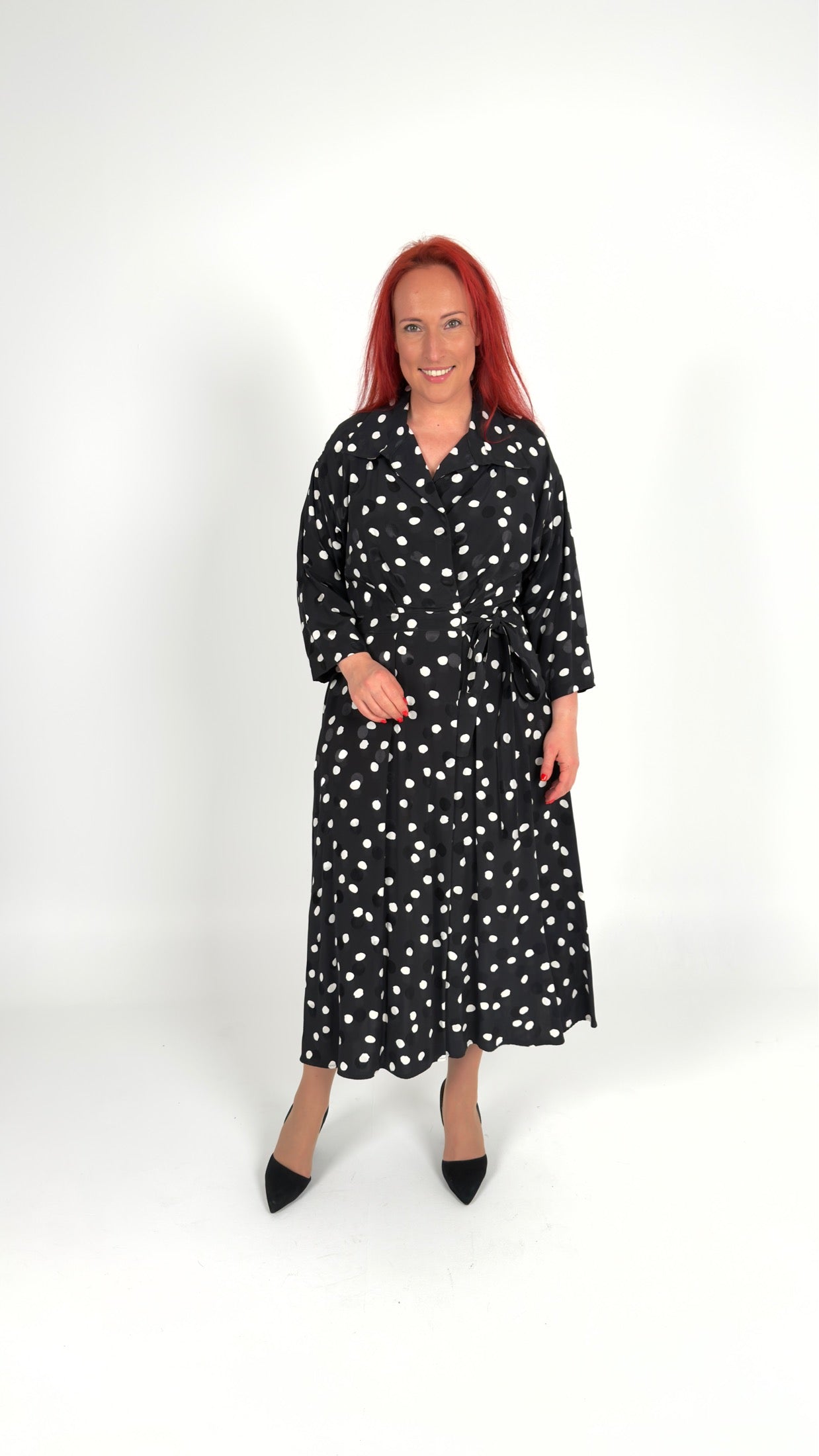 Kleita ar pumpiņrakstu