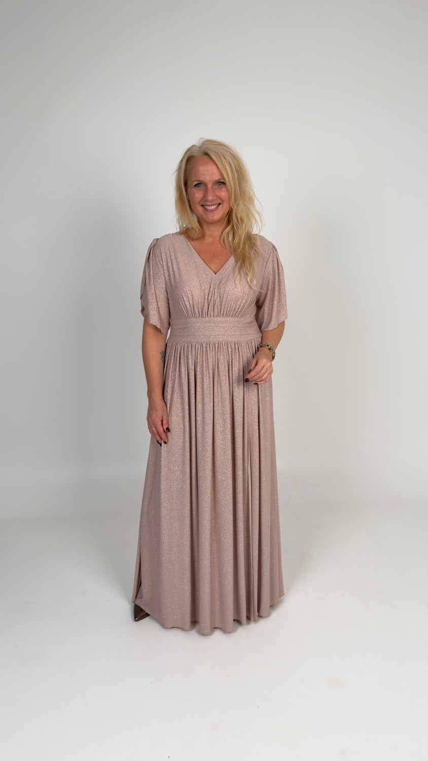 Gara svētku kleita ar šķēlumu