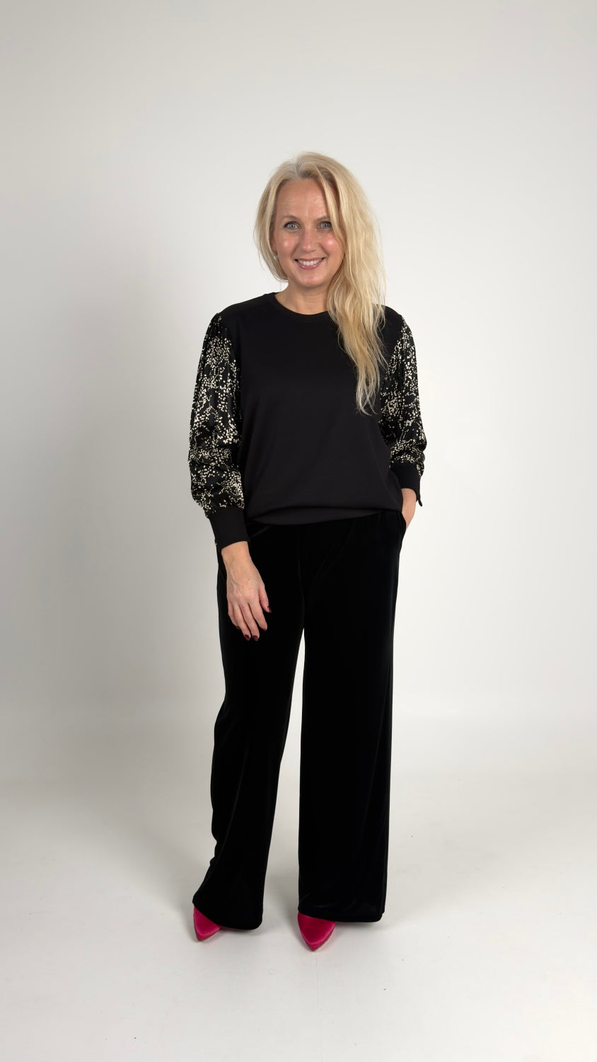 Eleganta melna blūze ar satīna piedurknēm