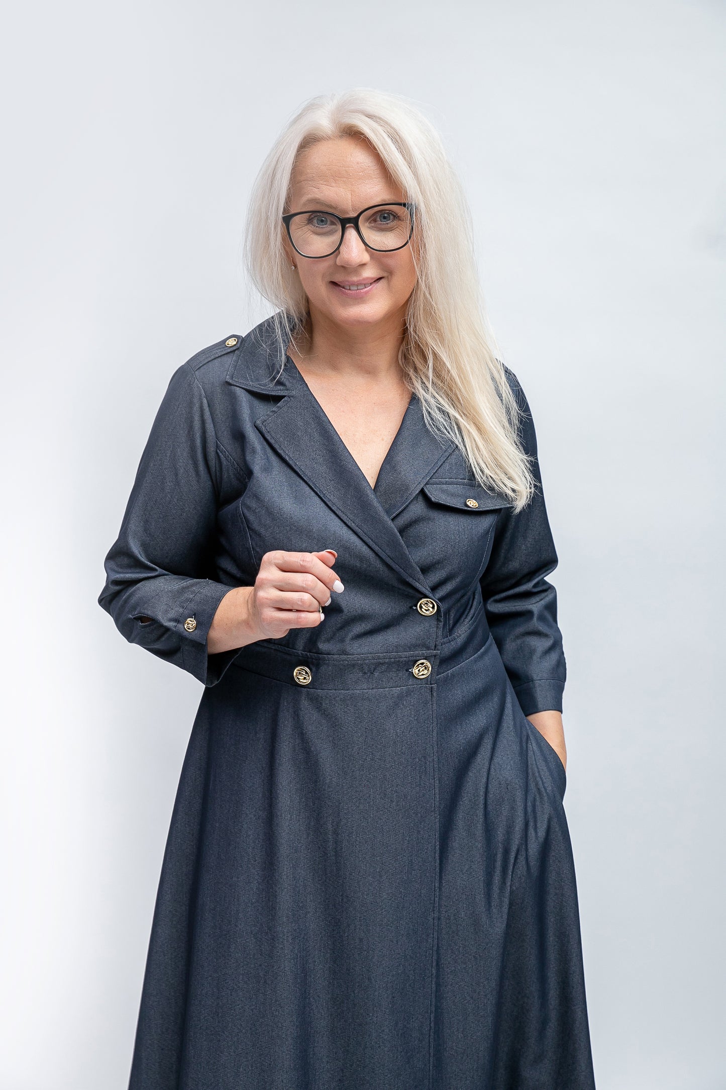 Džinsa kleita ar pogām (2 krāsas)