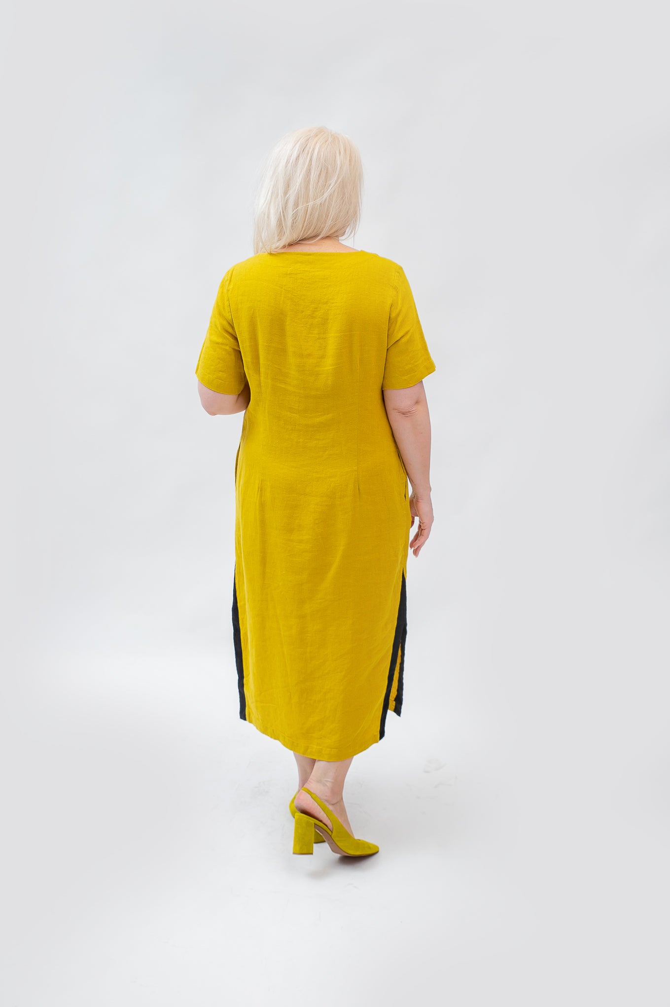 Lina kleita ar printu