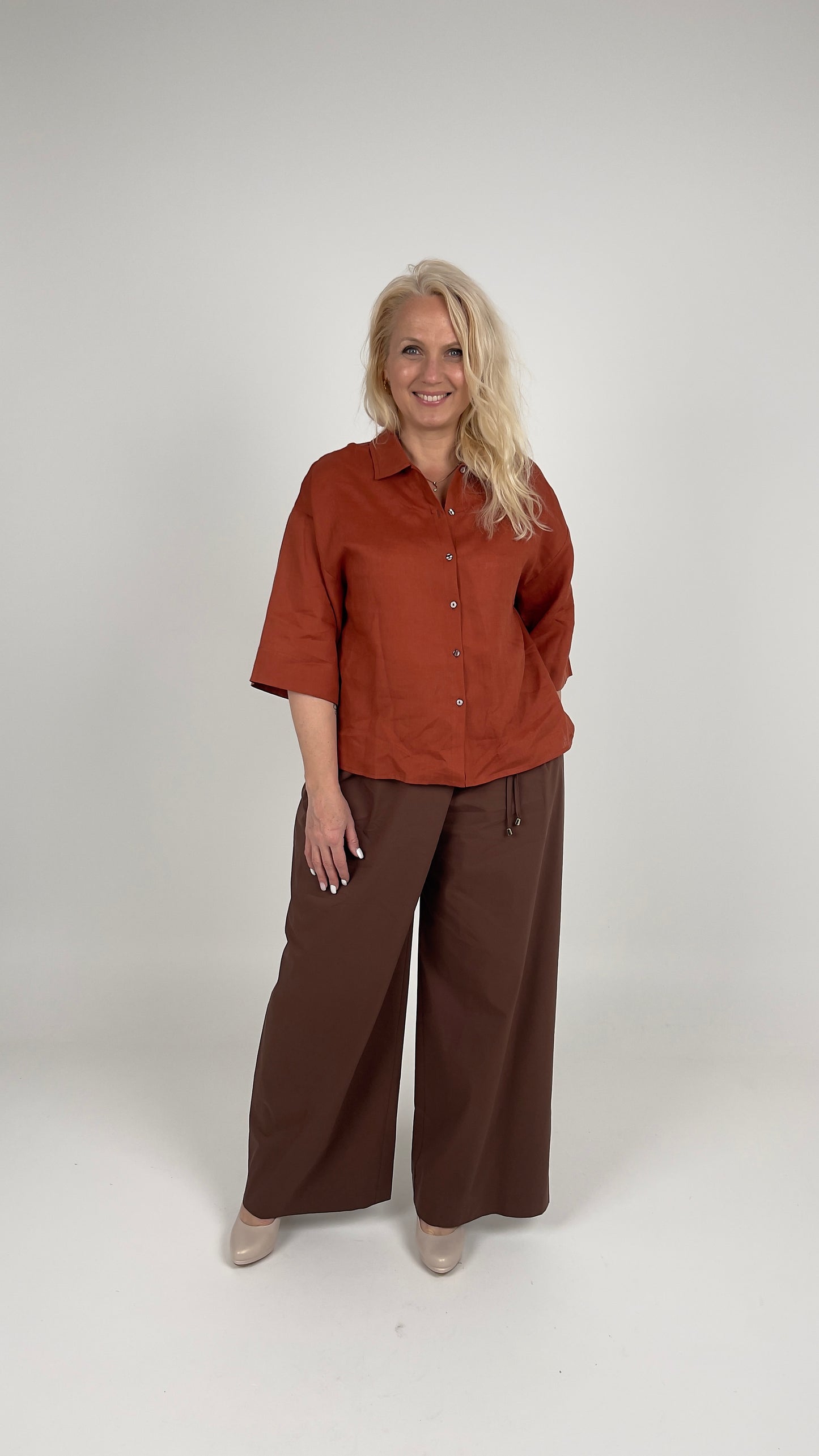 Lina krekls oversize stilā