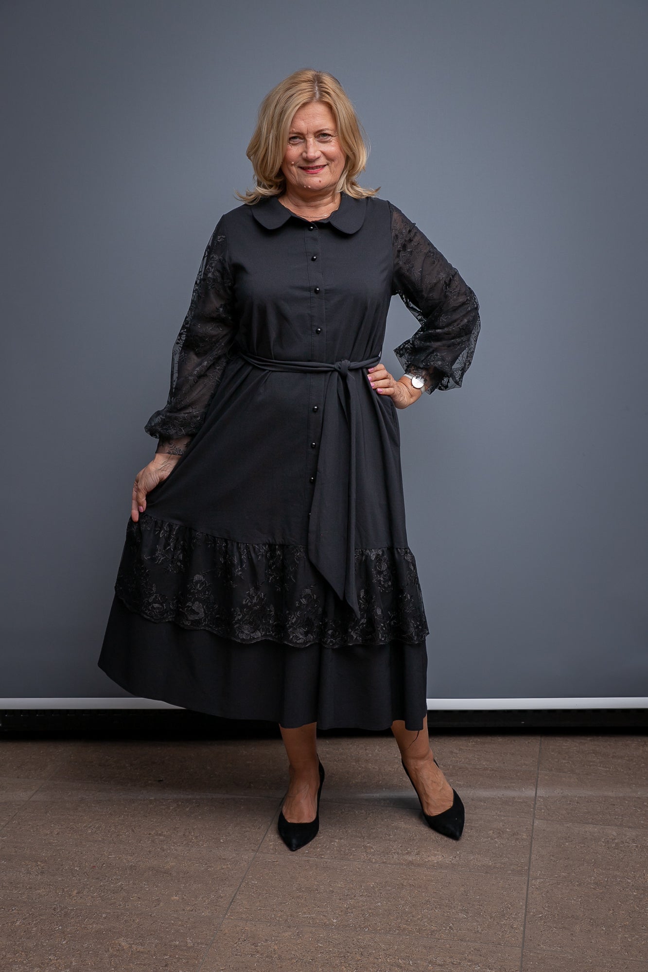 Eleganta melna kleita