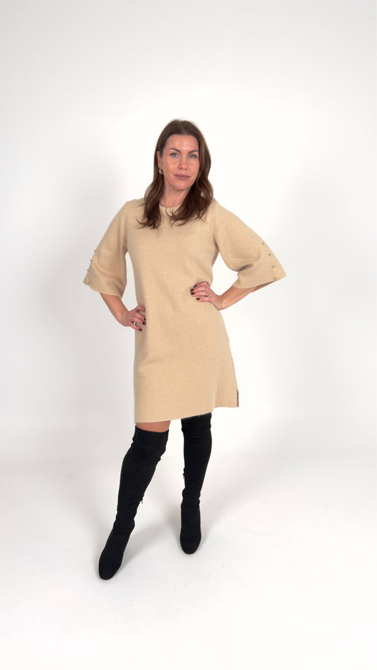 Seriano kleita ar 3/4 piedurknēm