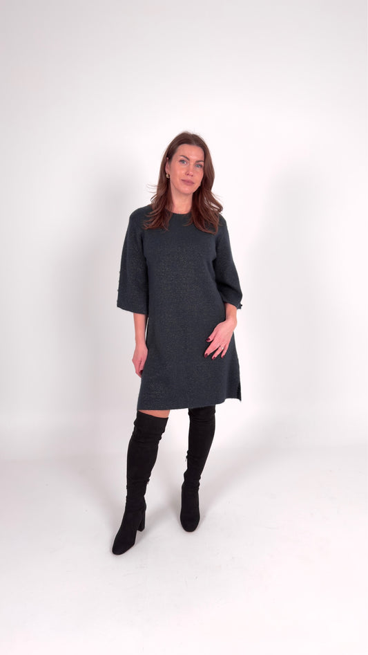 Seriano kleita ar 3/4 piedurknēm