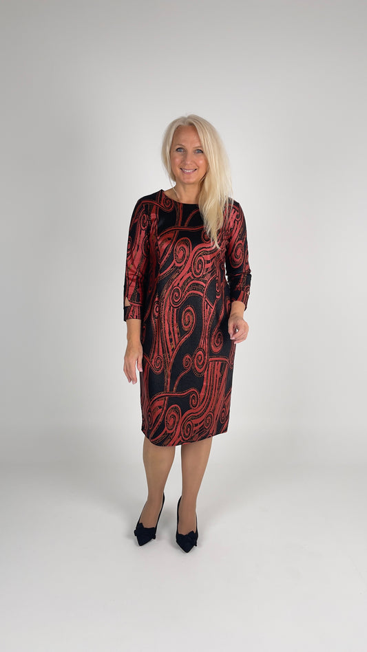 Eleganta kleita ar printu