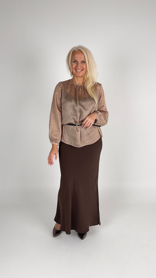Eleganti satīna svārki šokolādes tonī