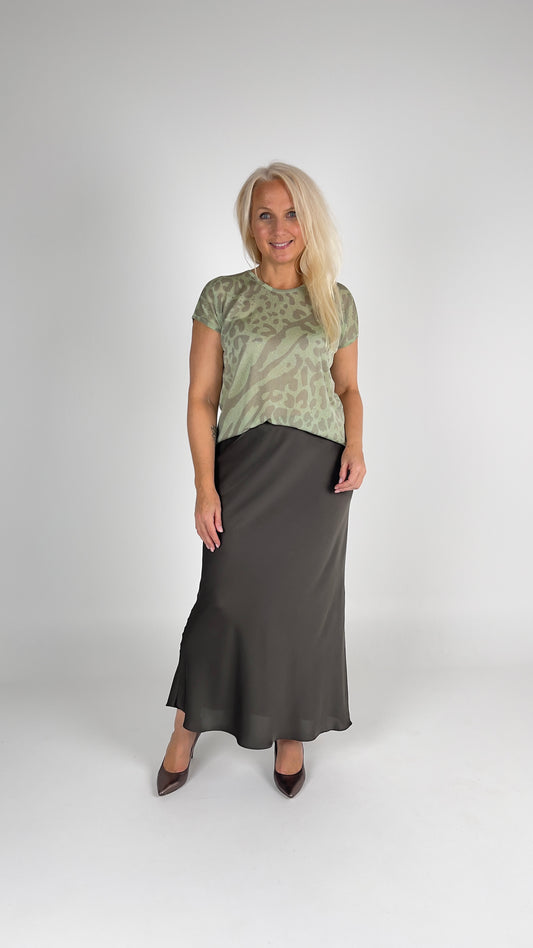 Eleganti satīna svārki haki tonī